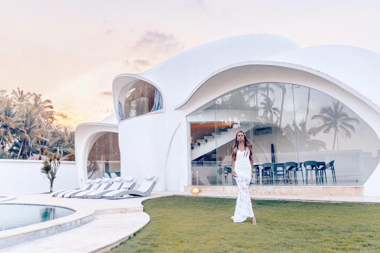 The Cloud Beachfront Villa Tabanan Экстерьер фото
