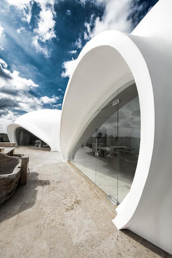 The Cloud Beachfront Villa Tabanan Экстерьер фото